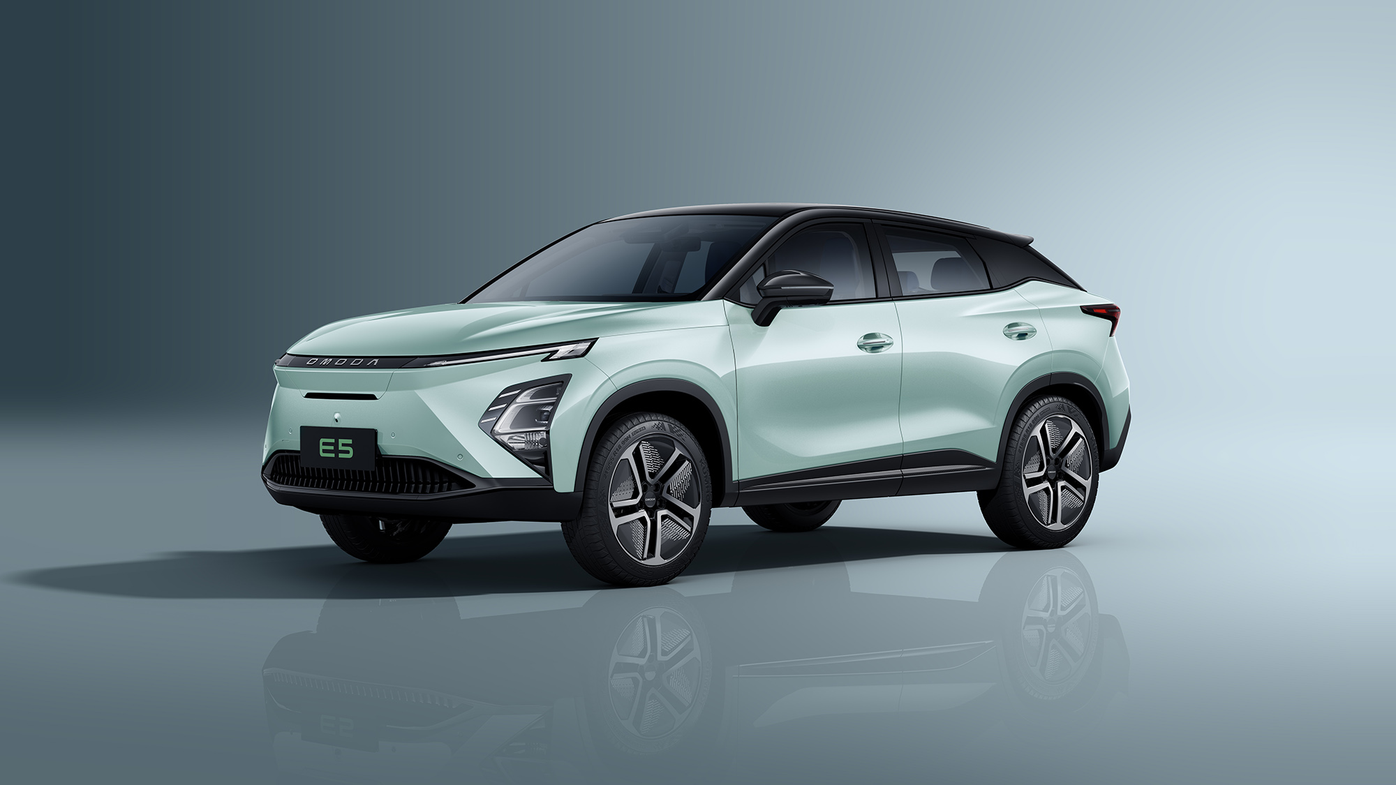 OMODA E5